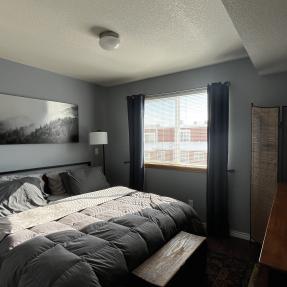 30 - 5048 Ralston K - Second bedroom