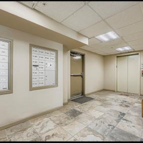 2510 Taft Dr 312 - Common entry with mailboxes and elevator