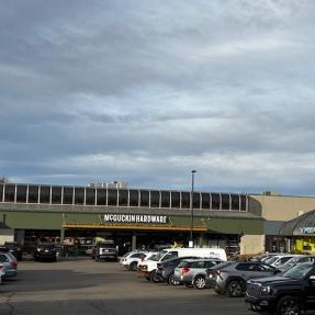 2510 Taft Dr 312 - Nearby local shops