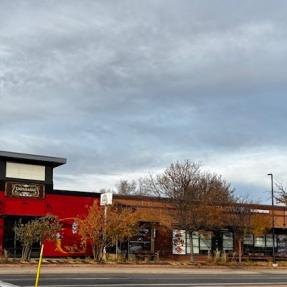 2510 Taft Dr 312 - Nearby local shops