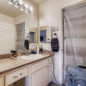 2510 Taft Dr 205 - Primary Bathroom