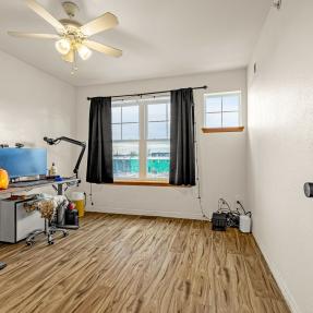 1045 Laramie Blvd Unit F - Bedroom 2 picture