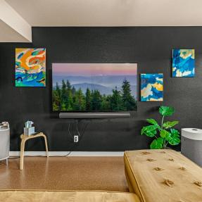 1045 Laramie Blvd Unit F - living room area