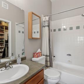 1700 Yarmouth Ave Unit 108 Bathroom with tub