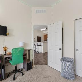 1700 Yarmouth Ave Unit 108 Bedroom space