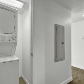 19-4730 Holiday Dr #101-in unit stacked washer and dryer