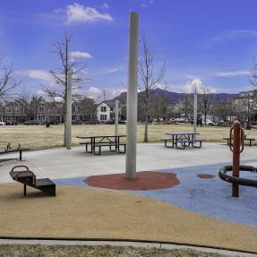 23-4730 Holiday Dr #101-nearby park with playground