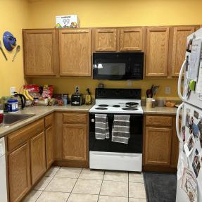 3223 Iron Forge Place Unit 104 kitchen