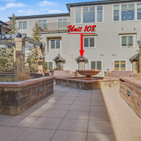 Neighborhood fountain