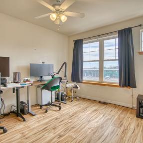 1045 Laramie Unit F room 