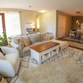 3683 Pinedale St Unit F Living room