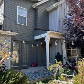 4591 Sunnyside Place front of home