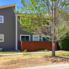 03-3315 Talisman Ct C-Exterior