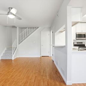 08-3315 Talisman Ct C-Entryway living room and kitchen