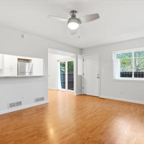 11-3315 Talisman Ct C-living room looking on to dining