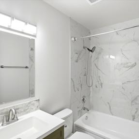 26-3315 Talisman Ct C-primary shared bathroom with bathtub