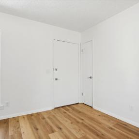 1585 Sagrimore Cir Front door