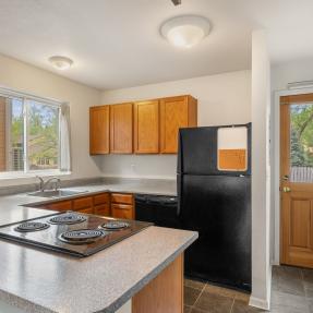 2612 Thornbird Pl - Kitchen