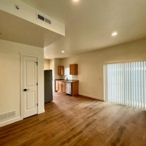 4511 West Ct-dining and living area