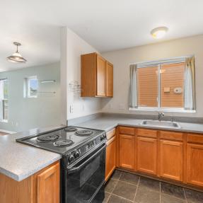 2612 Thornbird Pl - Kitchen space