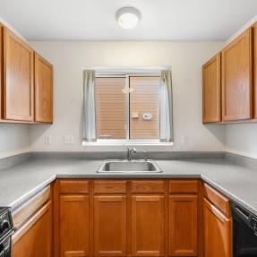 2612 Thornbird Pl - Counter space