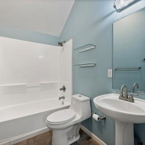 2612 Thornbird Pl - Bathroom