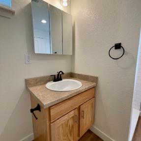 4511 West Ct-bathroom