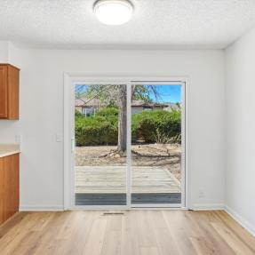 1585 Sagrimore Cir - Livingroom sliding door