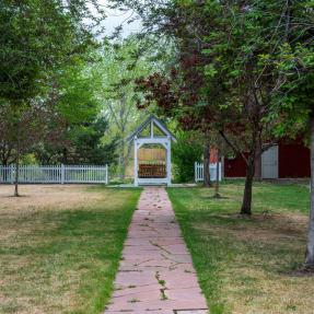 2612 Thornbird Pl - Walkway