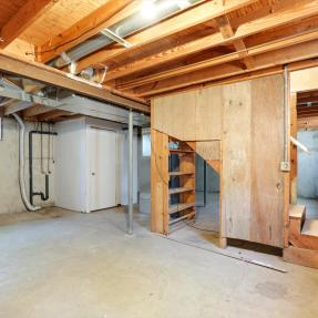 775 Bedivere Cir - Basement
