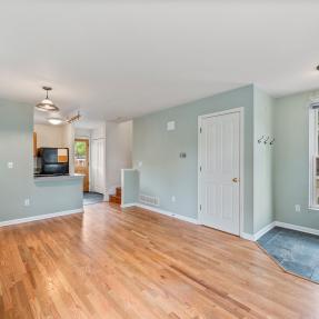 2612 Thornbird Pl - Livingroom