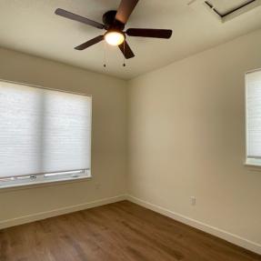 951 Cherry Ave B - Dining room