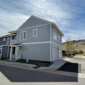 951 Cherry Ave B - Far distance front view