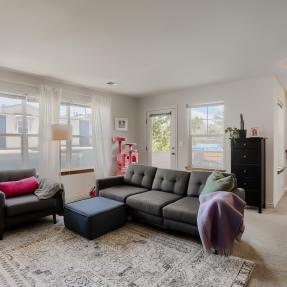 4185 47th St Unit G - Living Room