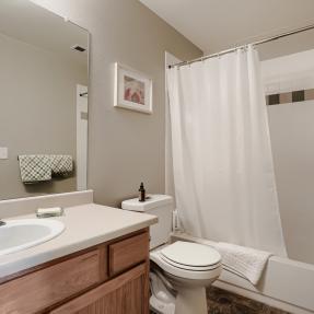 4185 47th St Unit G - Bathroom
