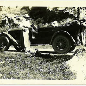 Florence and Mabel’s taxi on the way to Estes Park.