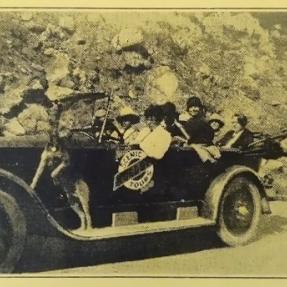 Molloy Scenic Tours on old automobile