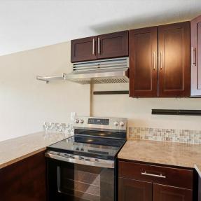 3365 Chisholm Trail B302 kitchen counters