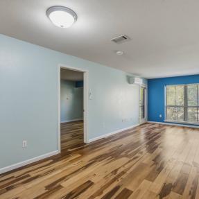 2510 Taft Dr 302 Livingroom space