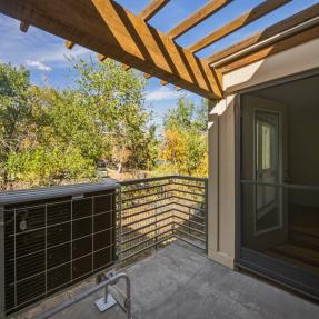 2510 Taft Dr 302 Patio area