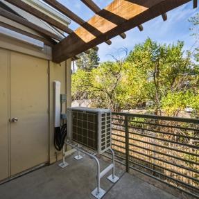 2510 Taft Dr 302 Patio