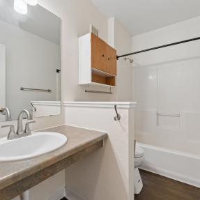 2610 Iris Avenue Unit 105 bathroom