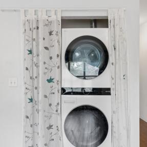 2610 Iris Avenue Unit 105 washer and dryer